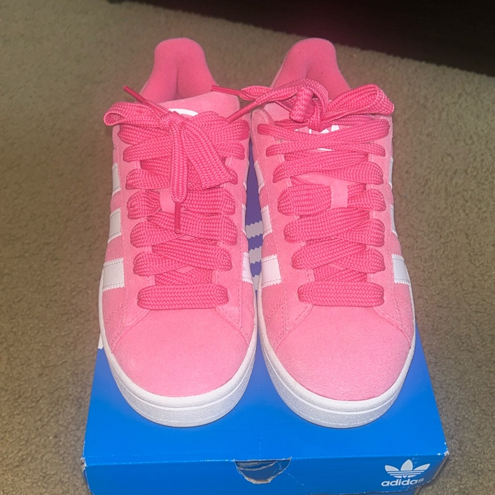 Women’s adidas campus